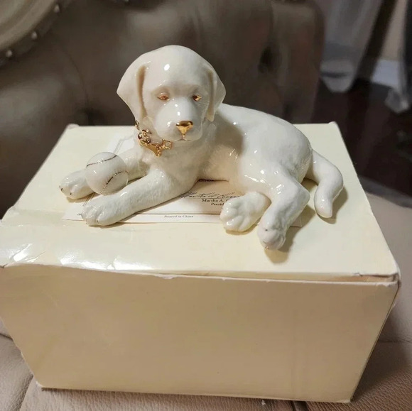 Lenox Porcelaine Figurine Labrador  Retriever with Ball 24k gold - Picture 2 of 6